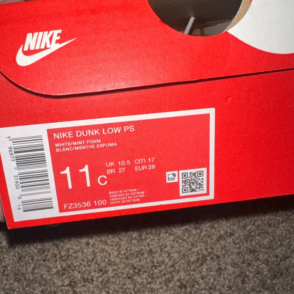 Toddler Nike dunks